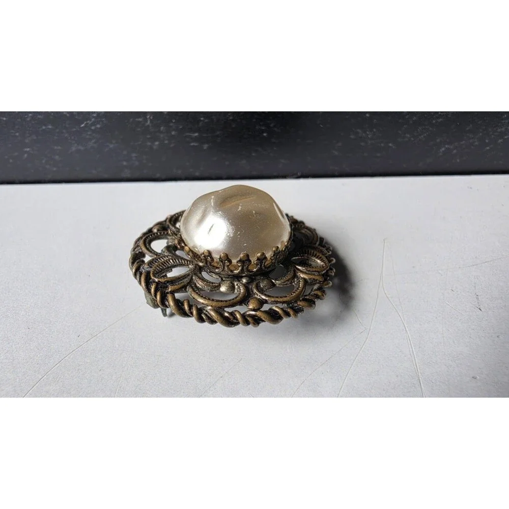 Floral Faux Pearl And Metal Brooch Vintage Costume Jewelry READ Description